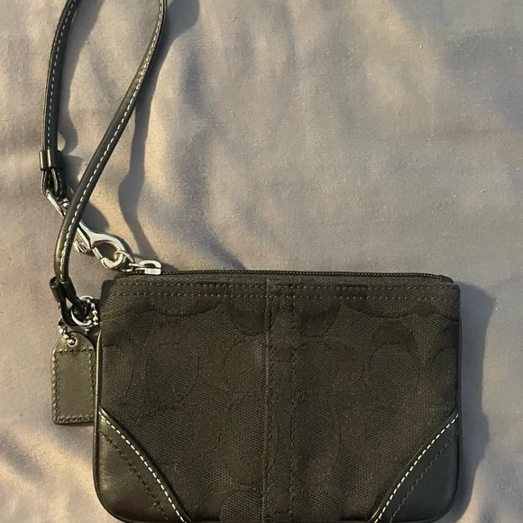 Coach wristlet in great condition. Black. - Picture 3 of 3